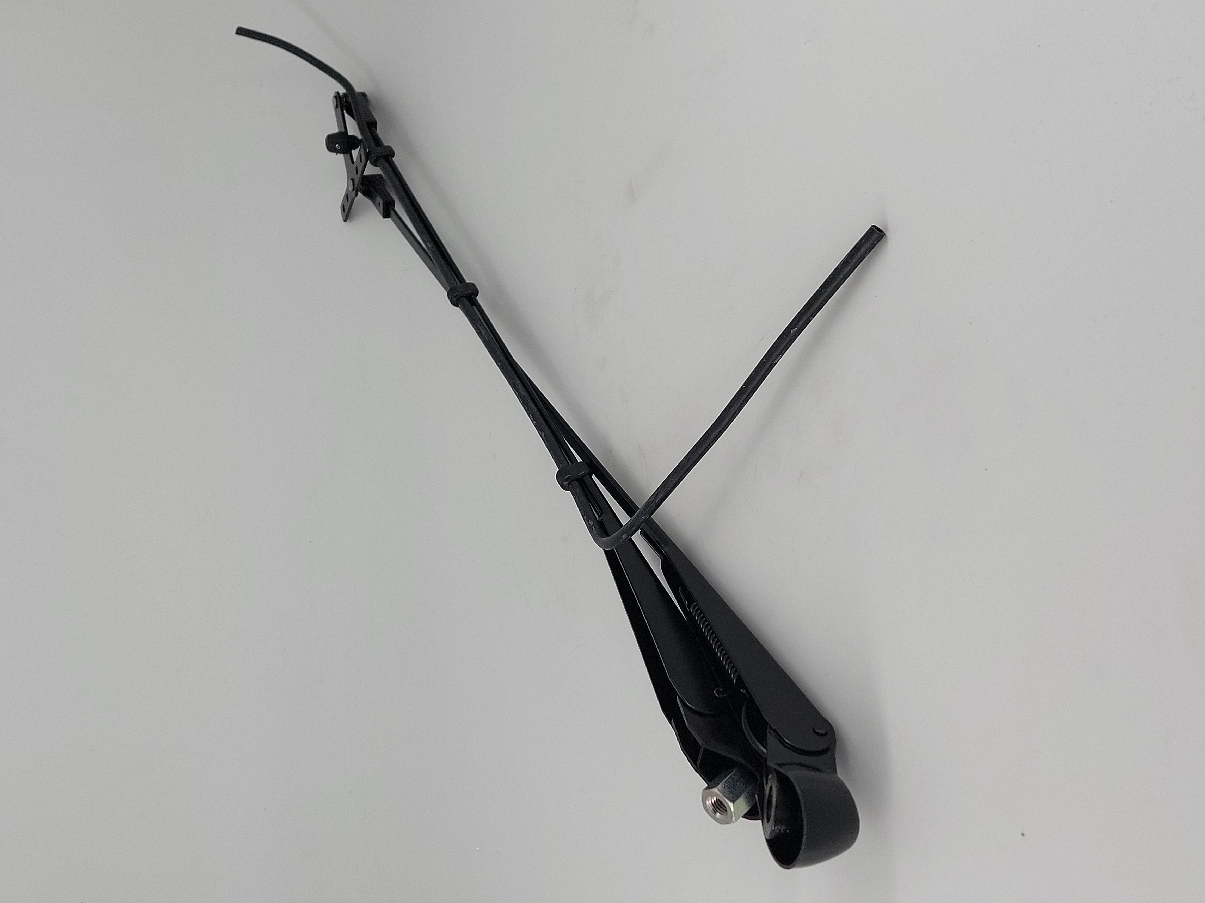 17AB16-69210 WISCHERARM