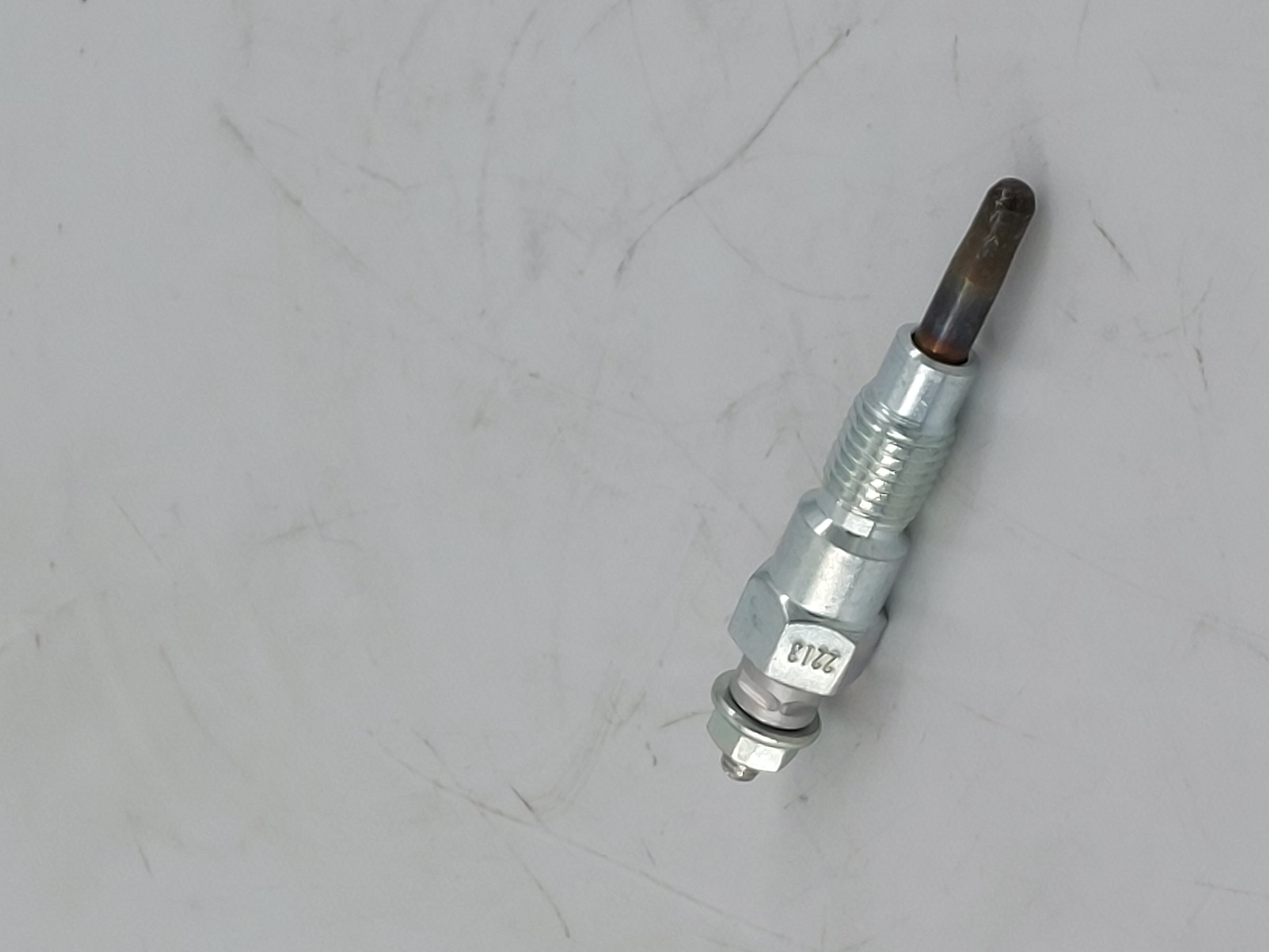 119717-77801 VORGLUEHKERZE